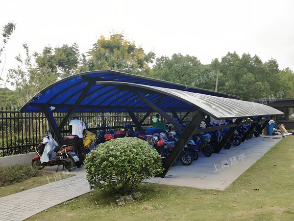 耐力板钢结构停车棚