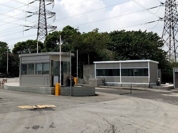 宝山宝钢岗亭道闸综合大门通道方案